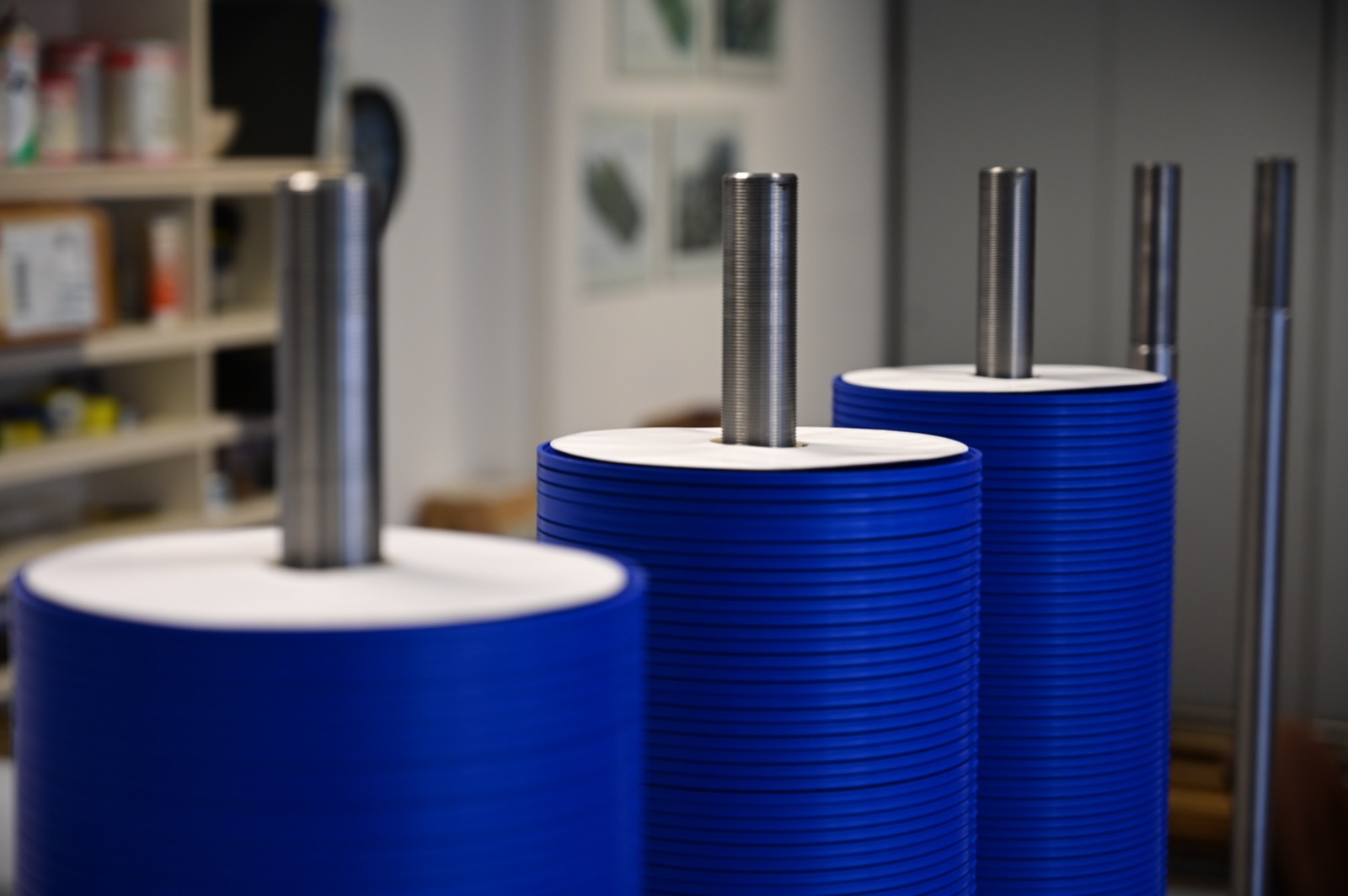 Blue RCDT membrane discs for ROTREAT membrane cleaning chemistry